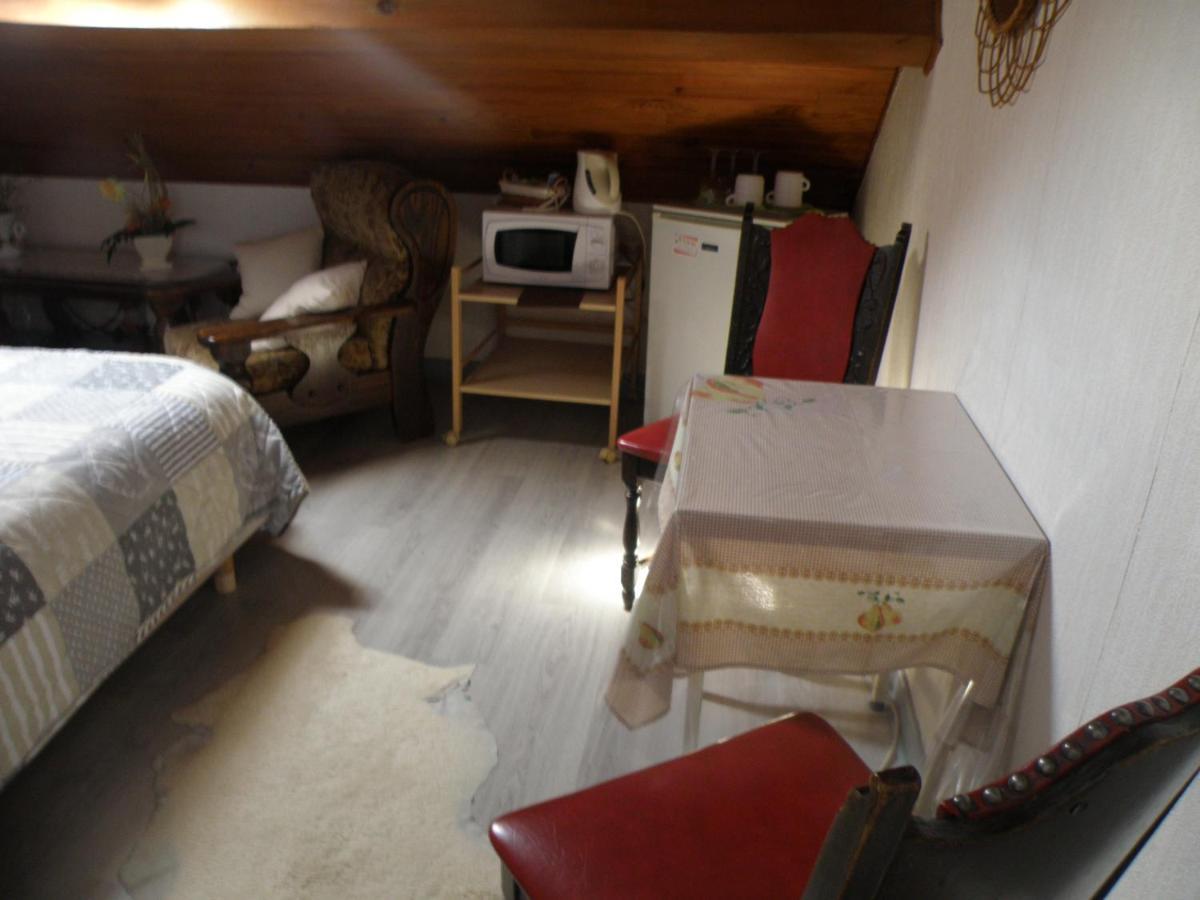 Chambres D'Hotes Le Pavillon Du Charme Cousances-les-Forges Exterior photo